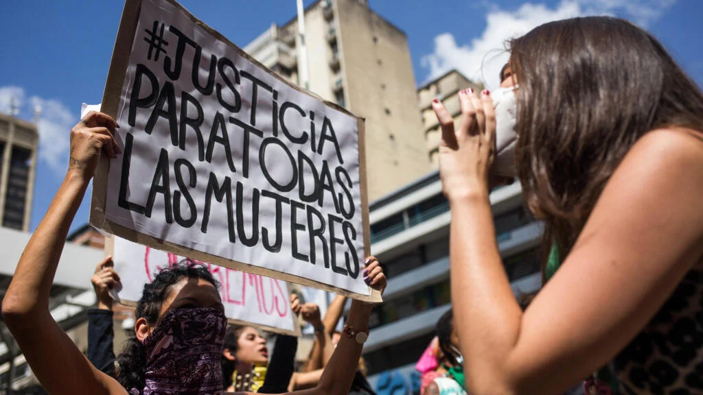 Mujeres protestando por sus derechos Foto: AFP/ Cristian Hernandez